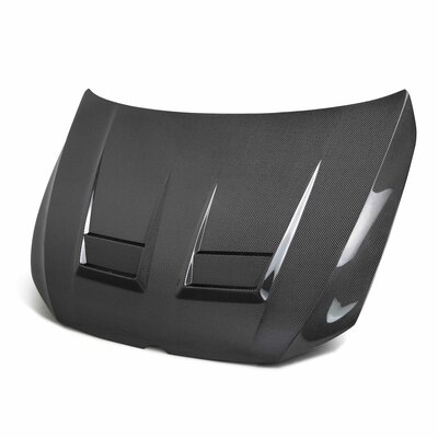 DV-stijl Carbon motorkap voor de VW Golf MK8 uit 2022