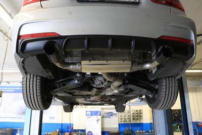 Fox Sportuitlaat BMW F30/31 - 335d Achterdemper dwarsuitgang rechts/links - 1x90 Type 25 rechts/links zwart mat keramisch gecoat