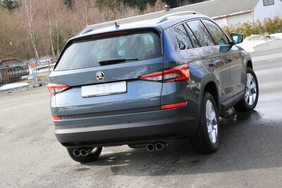 Fox Sportuitlaat Skoda Kodiaq 4x4 dwarsgeplaatste achterdemper - 2x80 type 25 rechts/links - uitlaatpijpen onder de bumper