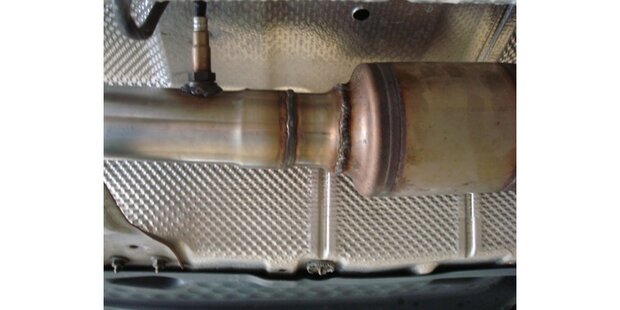 Fox uitlaat VW Scirocco - 13 (2.0l) aansluitleiding  middendemper/KAT - pijpdiameter: 70mm