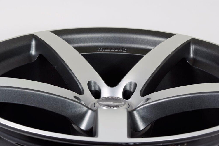 Team Dynamics Silverstone Dusk Silver 9.0 x 20-inch