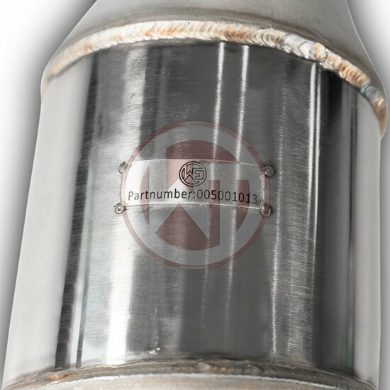 Ontketen het ware potentieel van uw BMW N55-motor met onze ultramoderne downpipe, ontworpen voor onge&euml;venaarde prestaties en een intense rijervaring.</br>- Diameter van 76 mm: Voor optimale stromingseigenschappen en maximale prestaties.- Hoogwaardig gego
