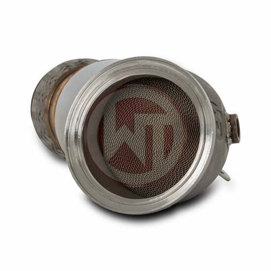 Revolutionaire Wagner tuning downpipe-kit voor BMW B58-motor: maximale prestaties en flexibiliteit</br>Ervaar de ultieme prestatieverbetering met onze ultramoderne downpipe-kit, speciaal ontwikkeld voor de BMW B58-motor. Onze kit geeft u de mogelijkheid o