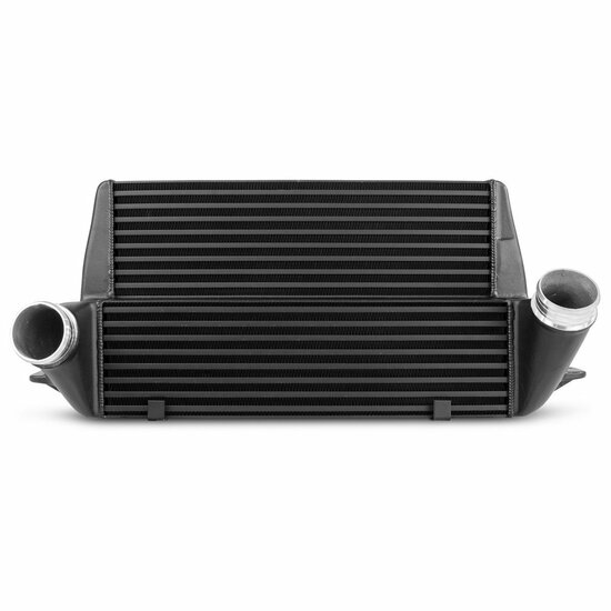 Ontdek de Wagner Tuning-intercooler voor uw BMW 135i of 335i - De EVO3-kit. </br>Bereid je voor om de prestatiegrenzen van je BMW 135i of 335i te verleggen met onze krachtige EVO3-intercoolerkit. Deze kit is ontworpen om te voldoen aan de veeleisende beho