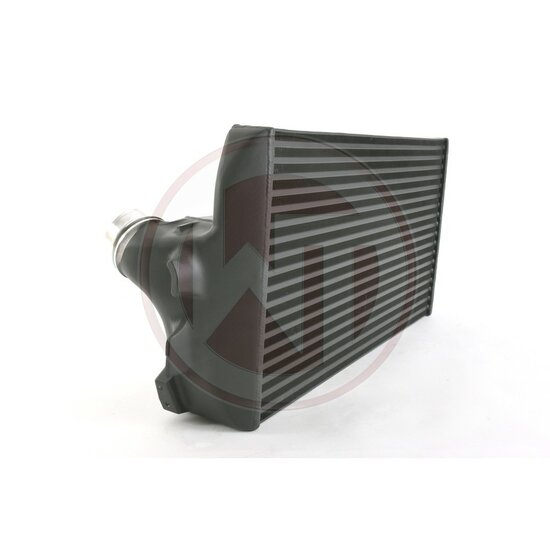 Ontketen de volledige kracht van uw BMW 535i met onze Performance Intercooler Kit! </br>Uw BMW 535i verdient het beste, en onze Performance Intercooler Kit zorgt ervoor dat u precies dat krijgt. Dit is wat u kunt verwachten: Met kernafmetingen van 570 mm 
