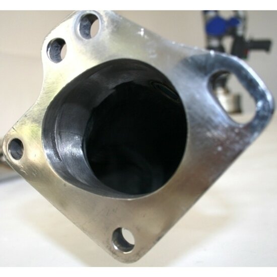 Optimale downpipe-kit voor Ford Focus MK3 ST: prestatie en kwaliteit gecombineerd</br>Ervaar de ultieme prestatie-upgrade voor uw Ford Focus MK3 ST met onze ultramoderne downpipe-kit . Deze kit is ontwikkeld uit hoogwaardig gegoten roestvrij staal 1.4301 