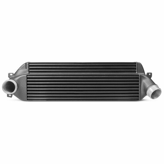 Ervaar de ultieme prestatie-upgrade voor uw Hyundai i30 N met de indrukwekkende Wagner Tuning hoogwaardige intercooler.</br>Deze intercooler is speciaal ontworpen om te voldoen aan de veeleisende eisen van de Hyundai i30 N en beschikt over een nieuw type 