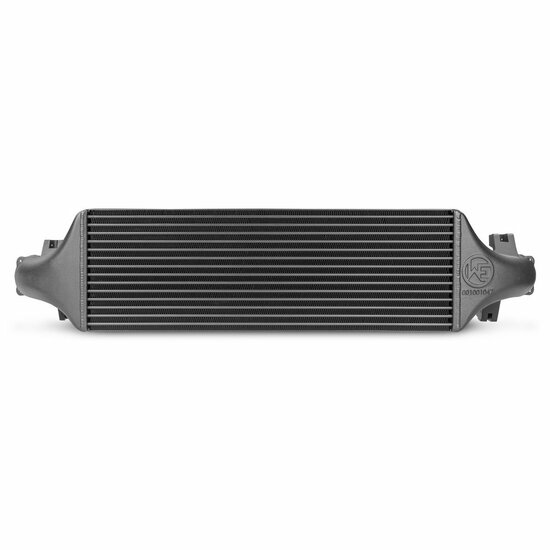 Maximaliseer de prestaties van uw voertuig met onze Competition High Performance Intercooler! </br>Ontketen het ware potentieel van uw voertuig en ervaar de ultieme prestatieverbetering. Met indrukwekkende maaswijdten van 640 mm x 200 mm x 110 mm en een i