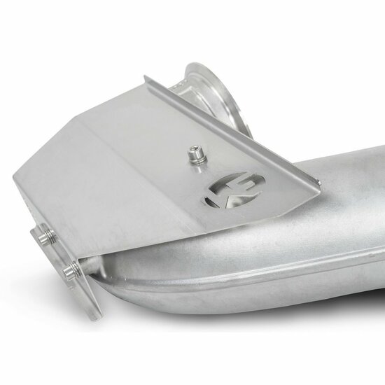 Revolutionaire downpipe-set voor Mercedes Benz W176 (CL)A 45 AMG: krachtig en betrouwbaar</br>Ontdek de ultieme prestatie-upgrade voor uw Mercedes Benz W176 (CL)A 45 AMG met onze state-of-the-art downpipe-kit. Ontwikkeld uit hoogwaardig gegoten roestvrij 