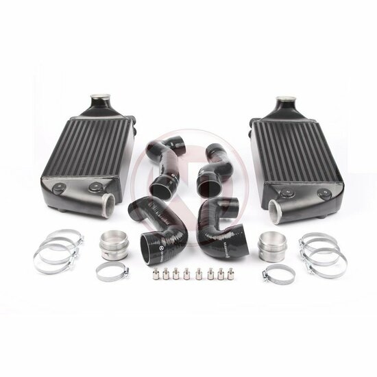 Welkom in de toekomst van motorkoeling - onze Performance High Performance Intercooler Kit voor de Porsche 996 Turbo!</br>Duik in een wereld van onge&euml;venaarde prestaties met onze Performance High Performance Intercooler Kit, speciaal ontworpen voor de Po