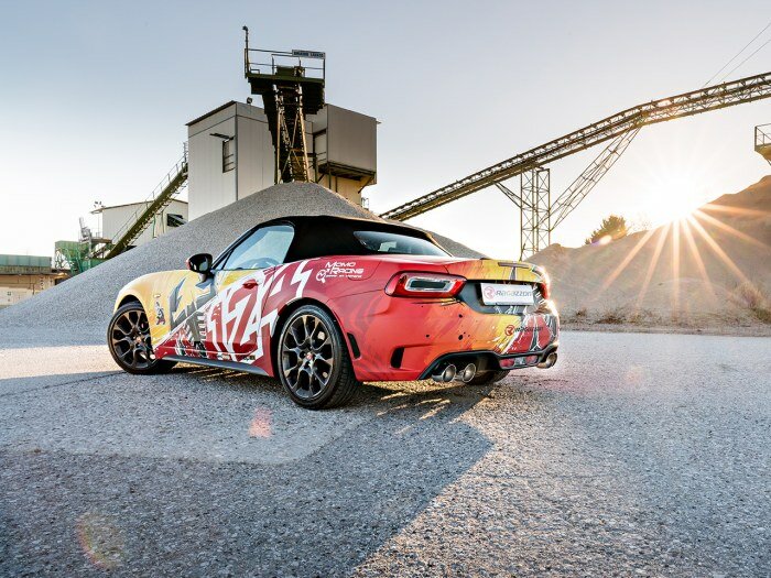 Stainless steel rear silencer left/right each with round Sport Line tail pipe 2 / 102 mm with integrated electrical valves.&nbsp;Valves control through RAGAZZON Kit (electric actuators and Bluetooth). Control unit can be actuated by remote controls or via "Ra