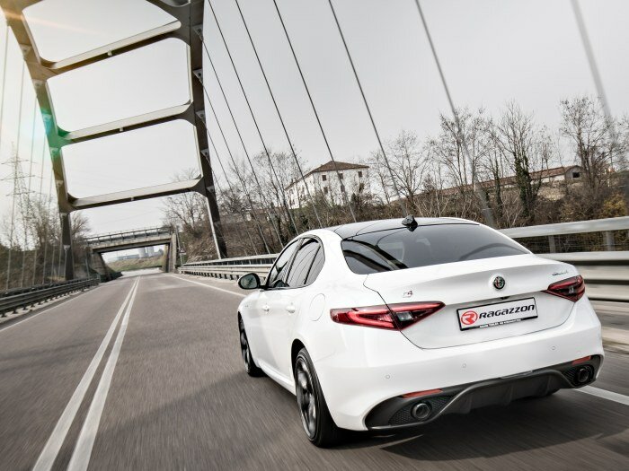 Connecting sleeve for the installation of 50.0796.40 / 50.0797.60 / 50.0797.73 on the original centre muffler or Connecting sleeve for the installation of 55.0608.00 on the original rear muffler