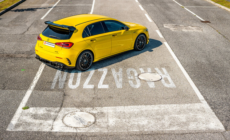 Metallic catalyst 200cpsi group N&nbsp;&nbsp;&nbsp; Oversized exhaust pipe diameter 76 mm Requires ECU remap&nbsp;