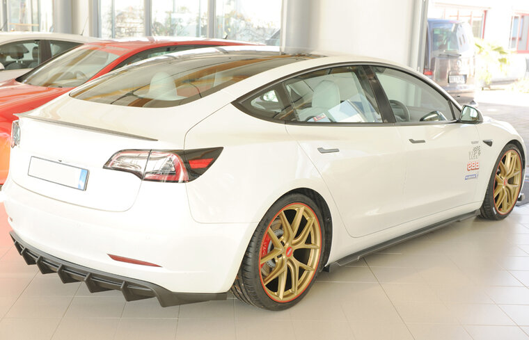Rieger Tuning sideskirt aanzetstuk Rechts Tesla Model 3