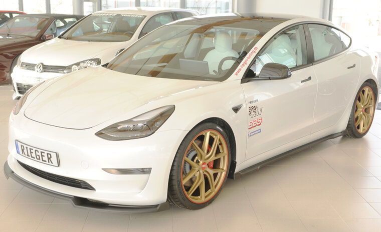 Rieger Tuning splitter Tesla Model 3