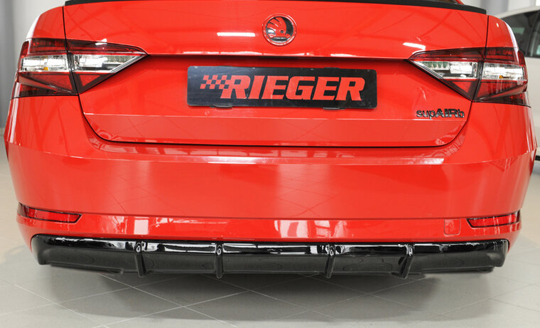 Rieger Tuning diffuser (voor originele elektrische trekhaak) Skoda Superb III 3T/3V