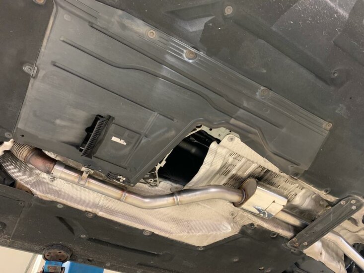 Fox Sportuitlaat BMW F20/21 - 116i voor de uitlaatdemper