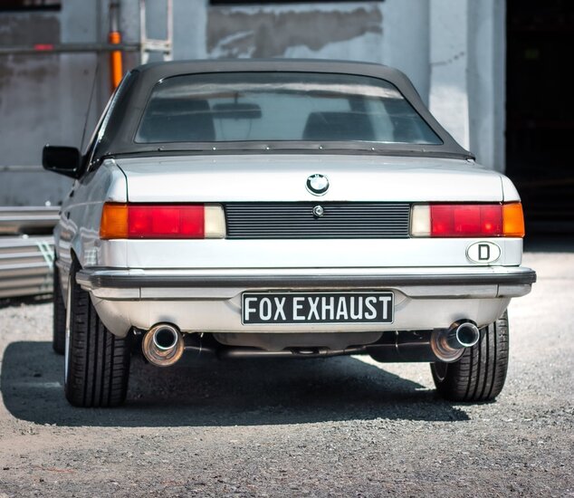 Fox Sportuitlaat BMW E21 323i half uitlaatsysteem bestaande uit 2x achterdempers en 1x voordemper - uitlaatpijpen 1x80 type 24 rechts/links