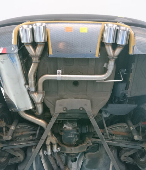 Fox Sportuitlaat BMW E46 320/ 323/ 325/ 328/ 330 M3-look V2 achterdemper, gecentreerde uitlaat - 4x90mm type 25 middenvariant 2