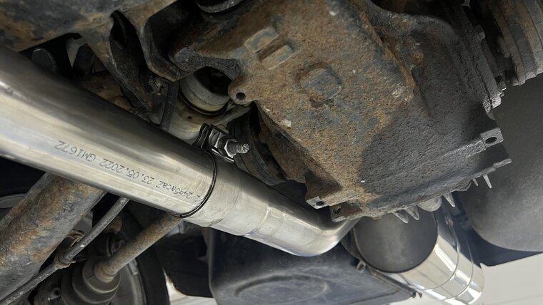 Fox Sportuitlaat BMW E28 518i achterdemper zonder katalysator - 2x55 Type 10