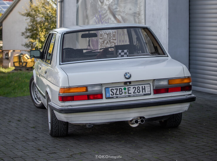 Fox Sportuitlaat BMW E28 520i achterdemper zonder katalysator - 2x50 Type 10