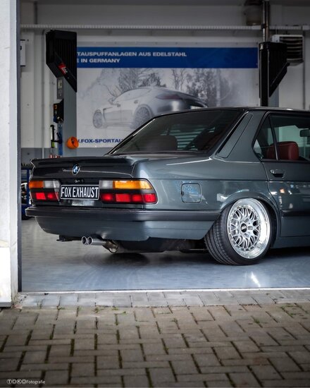 Fox Sportuitlaat BMW E28 535i met katalysator, achterdemper vanaf de katalysator - 2x63 Type 12