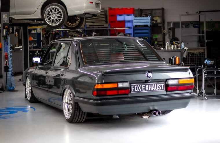 Fox Sportuitlaat BMW E28 535i met katalysator, achterdemper vanaf de katalysator - 2x63 Type 12