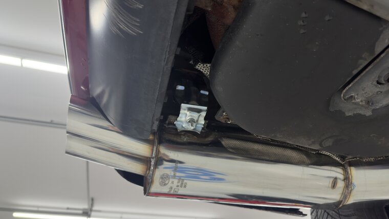 Fox Sportuitlaat BMW E34 520i achterdemper inclusief extra beugel en voordemper - 2x76 Type 14