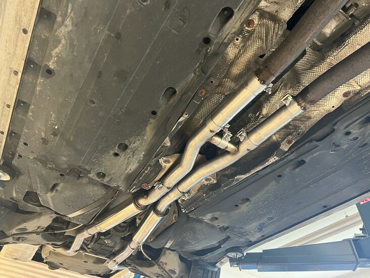 Fox Sportuitlaat Audi S4 B6/B7 + A4 B6/B7 quattro 3,0l 3,2l Vorschalld&auml;mpfer