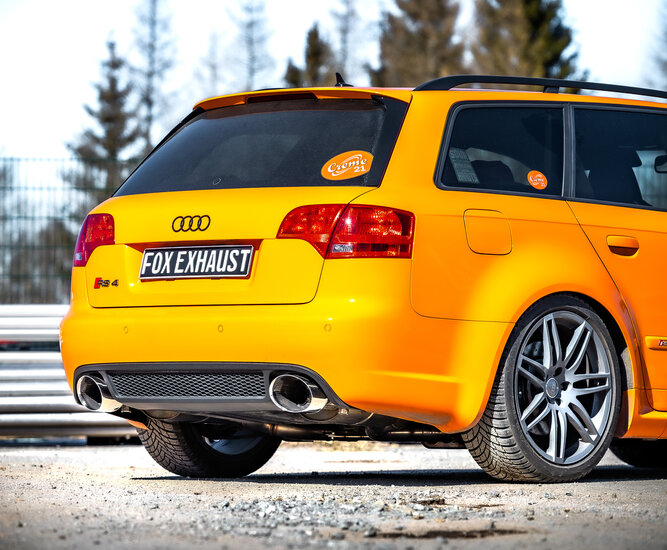 Fox Sportuitlaat Compleet uitlaatsysteem voor Audi RS4 B7 vanaf de katalysator, bestaande uit rechter/linker achterdemper, voordemper, X-pijp en katalysatorbuizen - 160x130 ovale uitlaatpijpen rechts/links inclusief vacu&uuml;mkleppen.