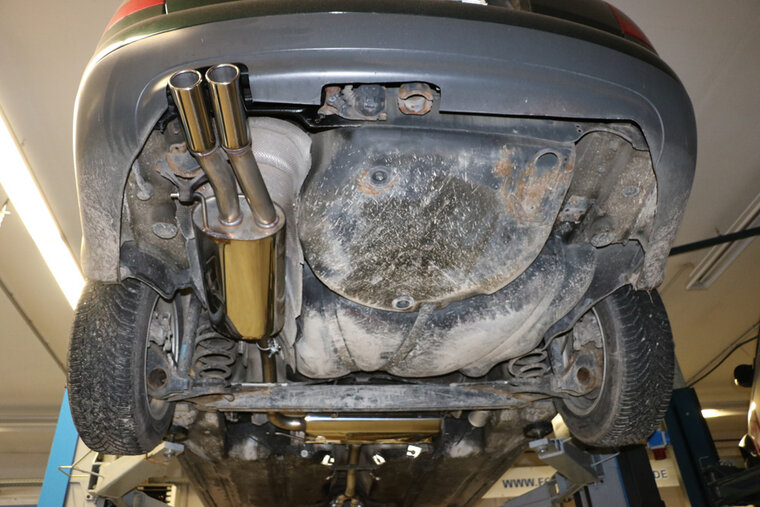 Fox Sportuitlaat Audi A6 Type 4B met uitsparing in de bumper en uitlaatdemper - 2x76 Type 13
