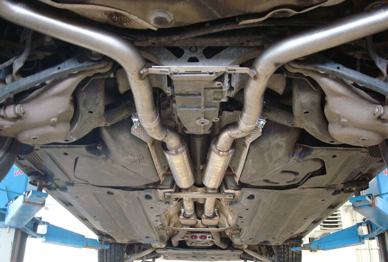 Fox Sportuitlaat Audi A6 Type 4F quattro 4.2l voordemper rechts/links &Oslash;63,5mm