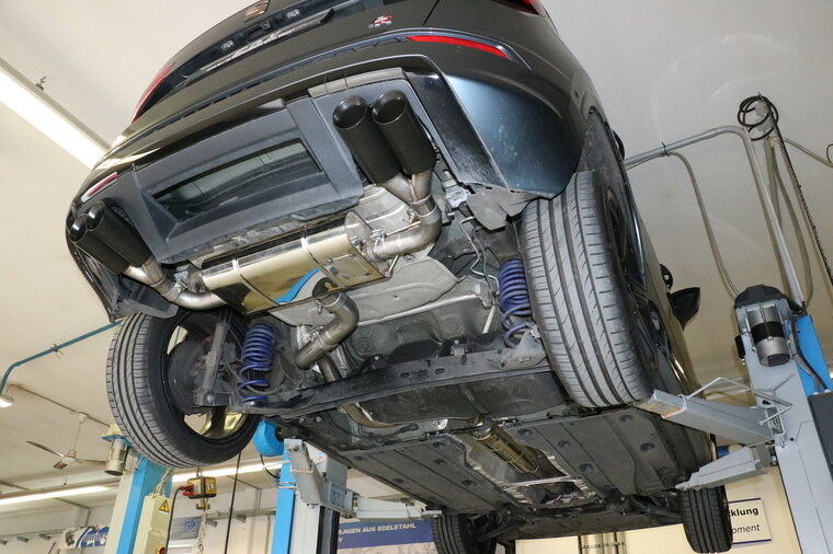 Fox Sportuitlaat Seat Ateca 4x2 - FP - Zwarte achterdemper rechts/links - 2x90 Type 25 rechts/links zwart ge&euml;mailleerd