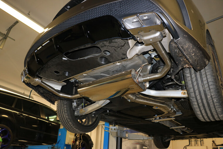 Fox Sportuitlaat Mercedes CLA - C117/ X117 voor AMG-Line/ AMG 45 look achterdemper met dwarsuitgang rechts/links voor modellen met AMG45 of AMG-Line uitlaatpijpen - uitlaatpijpen in originele bumper