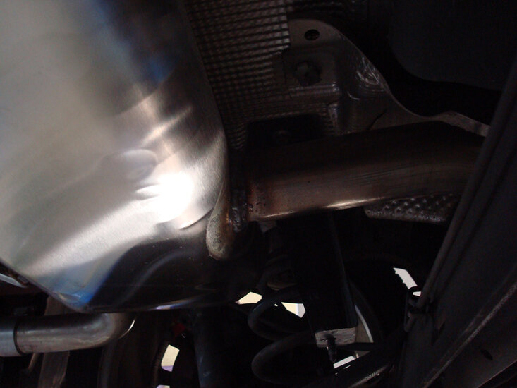 Fox Sportuitlaat Renault Clio III B Sport achterdemper, dwarsuitgang rechts/links - 1x76 type 17 rechts/links