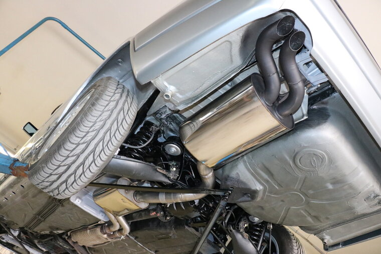 Fox Sportuitlaat Mercedes E-Klasse 124 achterdemper &Oslash;70mm - 2x55 Type 28 (Diesel-look - niet zichtbaar vanaf de achterkant)