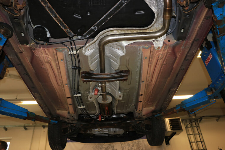 Fox Sportuitlaat Ford Fiesta MK7/Fiesta MK7 Sport benzinevoordemper