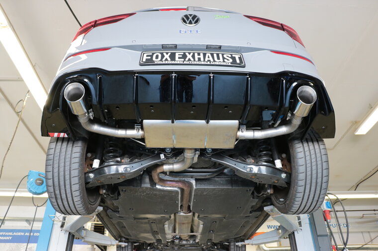 Fox Sportuitlaat VW Golf MK8 GTE met zwart inzetstuk, achterdemper rechts/links - 1x100 Type 25 rechts/links incl. achterinzetstuk zwart gespoten