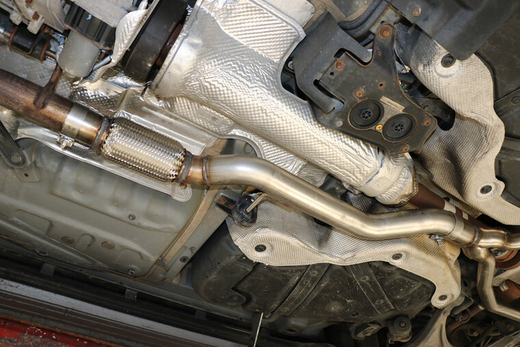 Fox Sportuitlaat Verbindingsbuis met flexibele stekker voor Jeep Grand Cherokee WKI/WKII