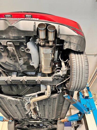 Fox Sportuitlaat Hyundai I20 N - BC3 achterdemper met uitlaatklep - 2x90 type 14 met gekleurde rand