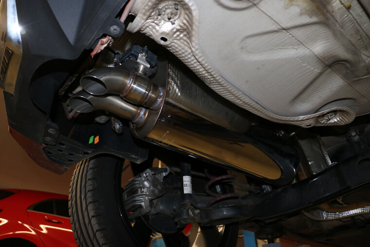 Fox Sportuitlaat Seat Ibiza 5 - KJ-achterdemper met elektronische uitlaatklep - uitlaatpijpen diesellook