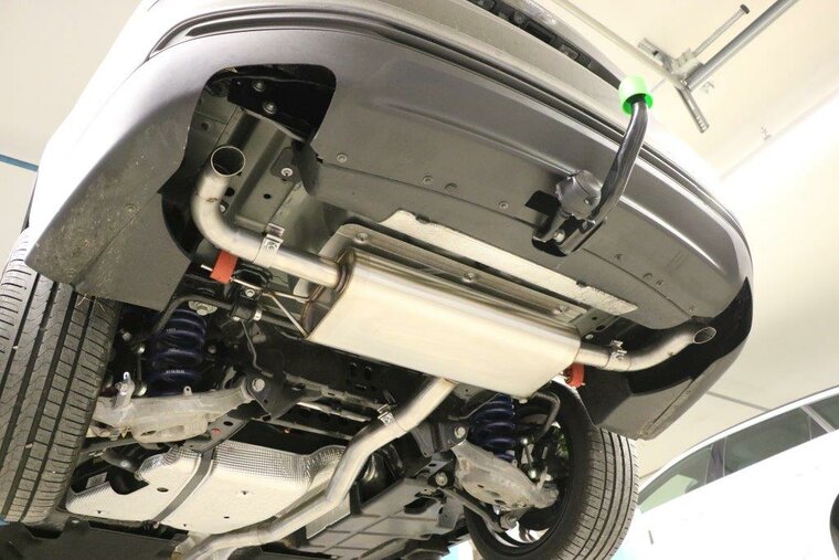 Fox Sportuitlaat Mondeo 5 hatchback/stationwagen/sedan achterdemper met dwarsuitgang rechts/links - uitlaatpijp komt uit achter de originele bumper