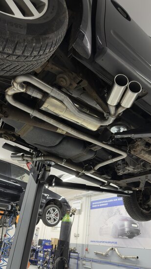 Fox Sportuitlaat Nissan Navara D40 - 3.0l dCi Achterdemper zijpijp, uitgang rechts en links op het voertuig - 2x90 Type 16 rechts/links