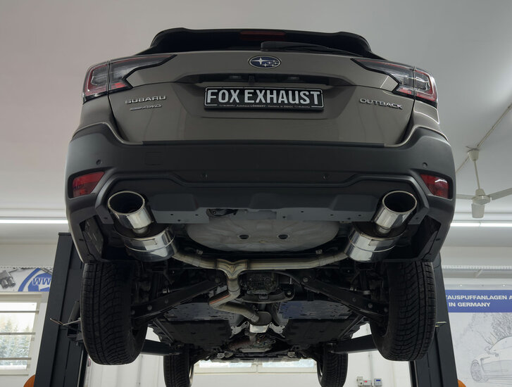 Fox Sportuitlaat Subaru Outback BT met achterdiffuser in matzwart, onbewerkte achterdemper (rechts/links) en voordemper - uitlaatpijpen 140x90 type 44 (rechts/links) (achterdiffuser moet nog gespoten worden)
