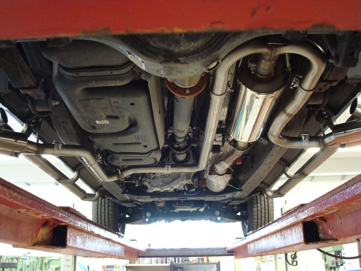 Fox Sportuitlaat Ford Ranger 2011-08/2016 - 4x4 - Dubbele cabine, uitlaatdemper met zij-uitlaat, uitgang rechts en links op het voertuig - 2x90 Type 16 rechts/links
