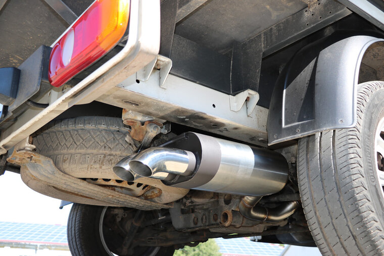 Fox Sportuitlaat VW Bus T5 open laadbak 4x4 dubbele cabine achterdemper - 2x63 type 28