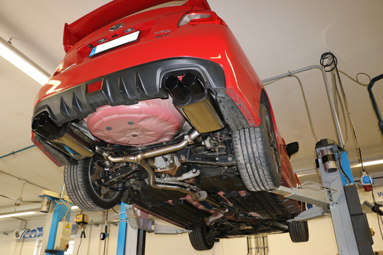 Fox Sportuitlaat Subaru WRX - V1 - Sedan Achterdemper rechts/links dubbele uitlaat - 2x90 Type 12 rechts/links zwart ge&euml;mailleerd