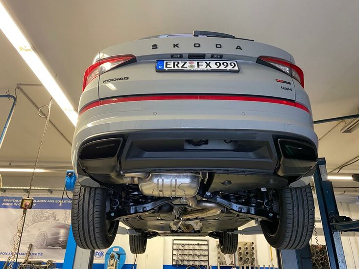 Fox Sportuitlaat Skoda Kodiaq RS Zwarte Emaille van Originele Uitlaatpijpen - 1 Set - U stuurt ons uw originele uitlaatpijpen en wij emailleren ze in het zwart.