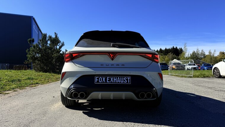 Fox Sportuitlaat Cupra Leon 4x2 - KL Hybrid achterdemper met uitlaat links/rechts en voordemper - 2x90 type 25 rechts/links