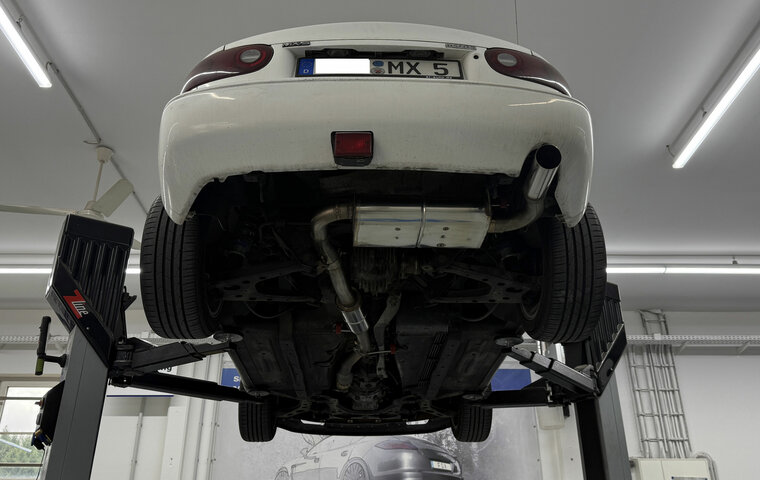 Fox Sportuitlaat Mazda MX5 NA - Groep A achterdemper en voordemper - 1x76 Type 14 zonder logo